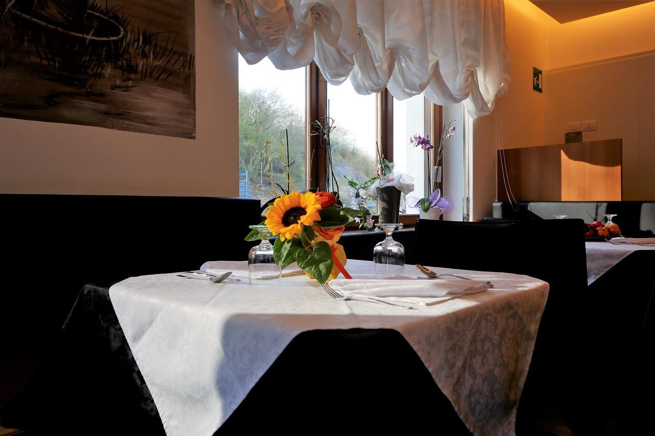 Albergo De March Farra d'Alpago Ngoại thất bức ảnh