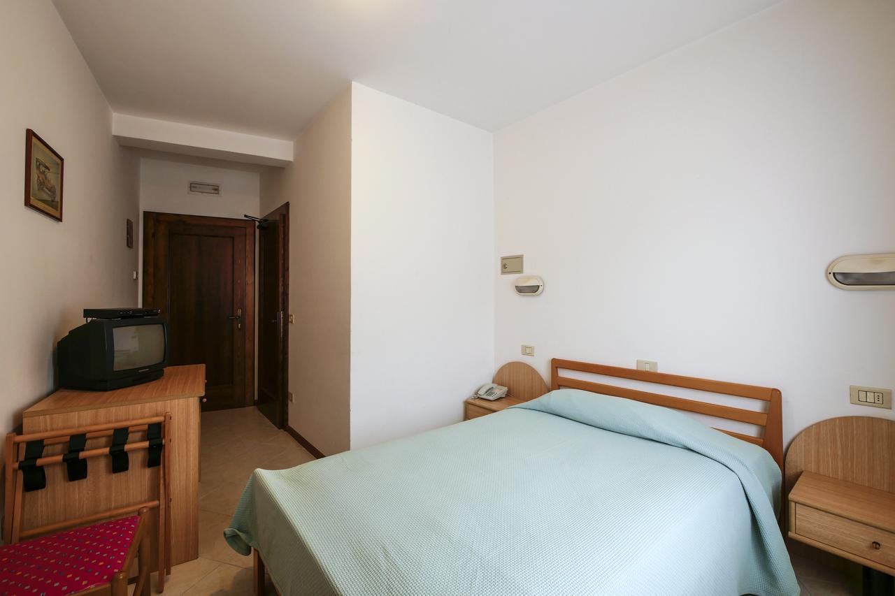 Albergo De March Farra d'Alpago Ngoại thất bức ảnh