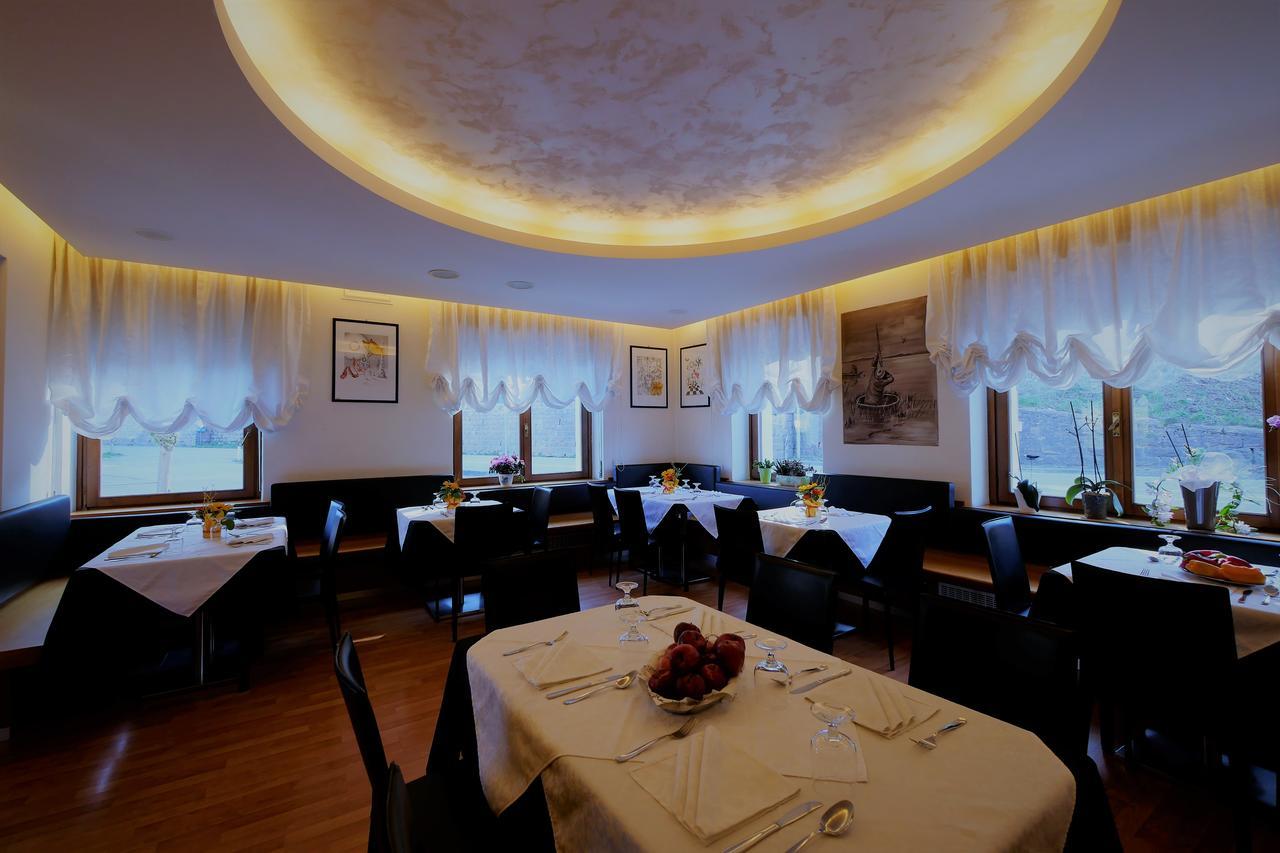 Albergo De March Farra d'Alpago Ngoại thất bức ảnh